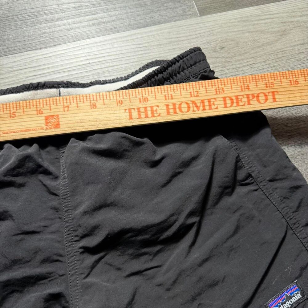 Patagonia Women's Black and Grey Shorts - Picture 4 of 6